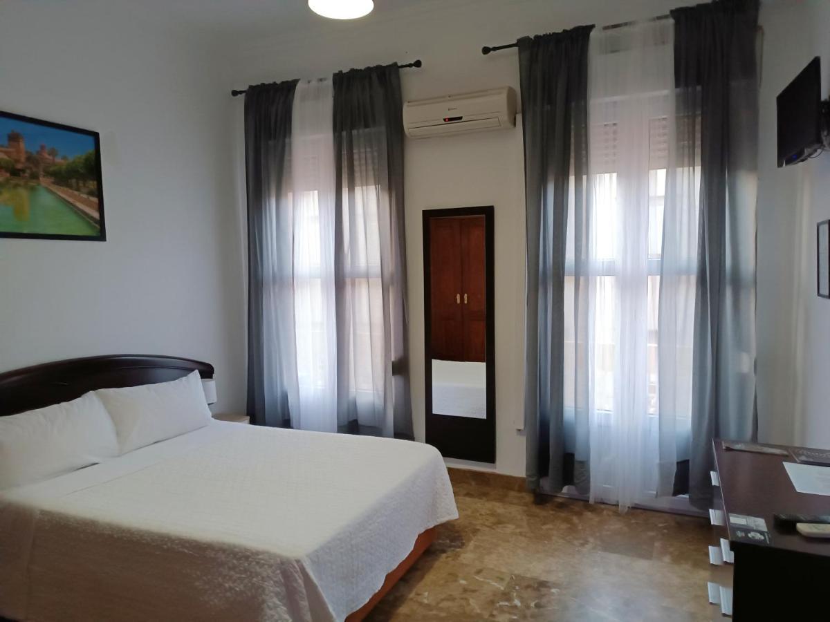 Apartamento El Duque - Plaza De Las Tendillas Кордова Екстер'єр фото